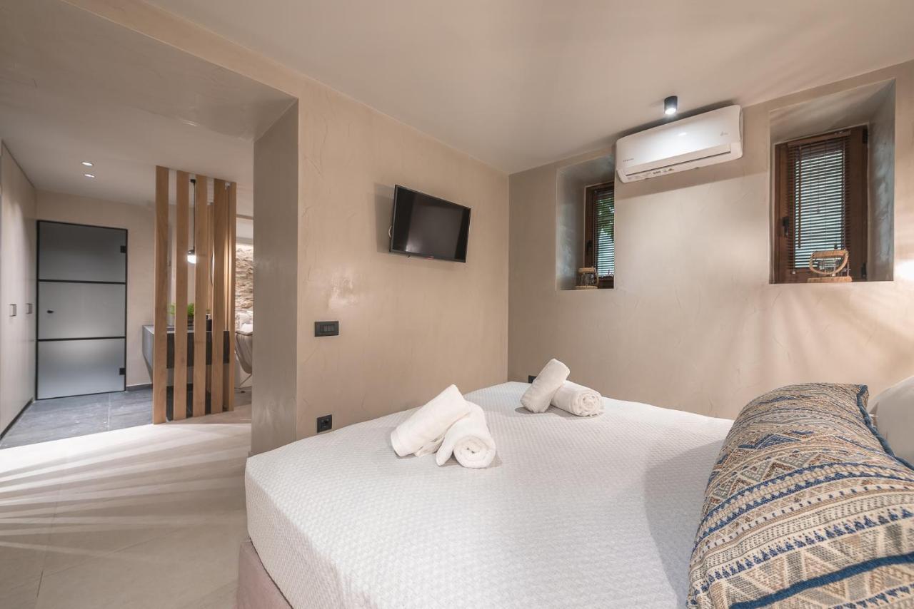 Apollonos 28 Luxury Suites Афіни Екстер'єр фото