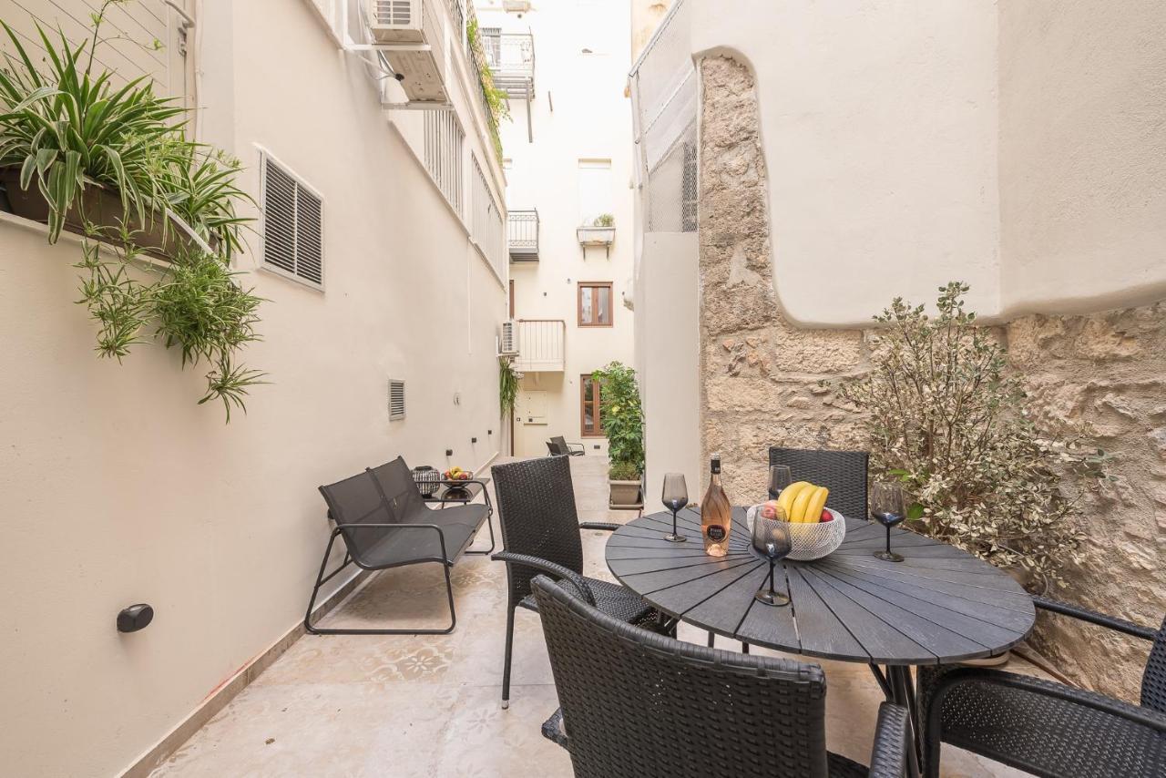 Apollonos 28 Luxury Suites Афіни Екстер'єр фото